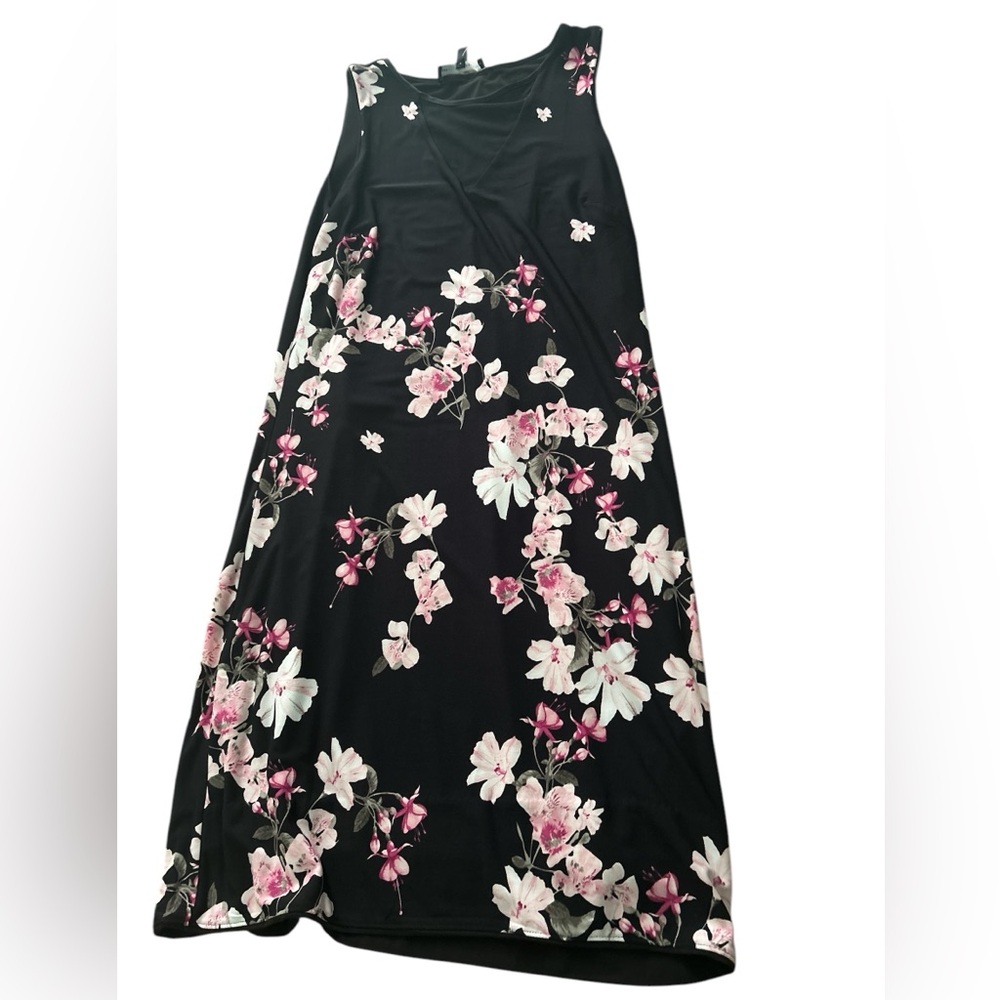 White House Black Market Reversible Pink and White Floral Sleeveless Sundress